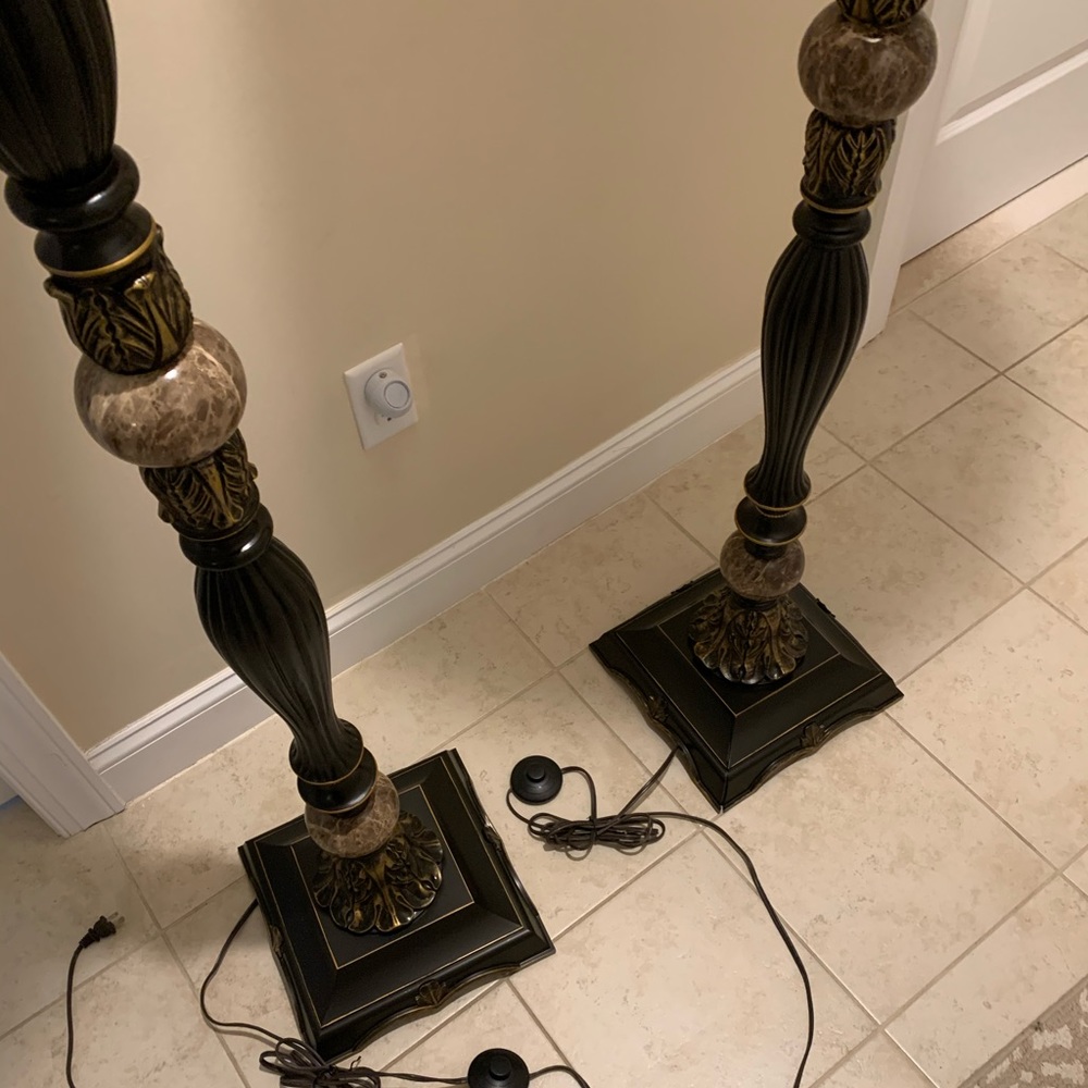 Floor lamps